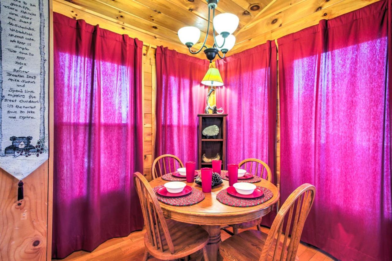 Tree Top Dream Cabin With Hot Tub In Gatlinburg! Villa Екстериор снимка