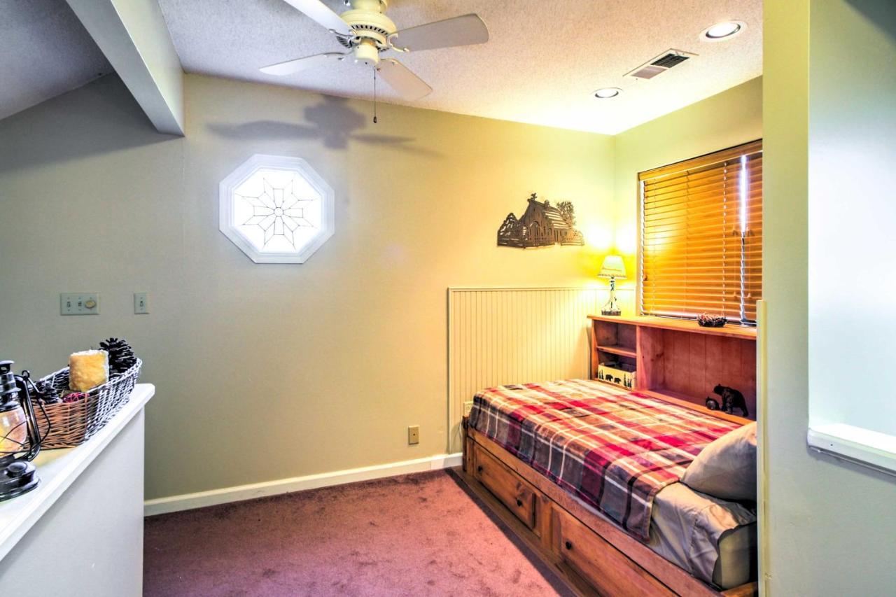 Tree Top Dream Cabin With Hot Tub In Gatlinburg! Villa Екстериор снимка